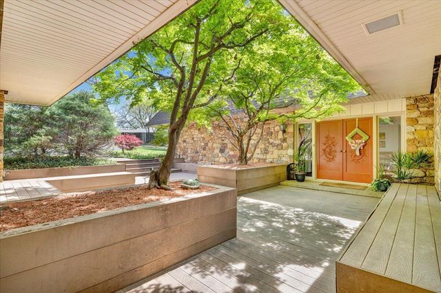 3244 Pineland RD, Roanoke, VA 24018