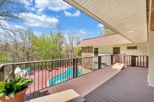 3244 Pineland RD, Roanoke, VA 24018