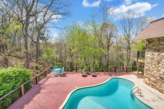 3244 Pineland RD, Roanoke, VA 24018