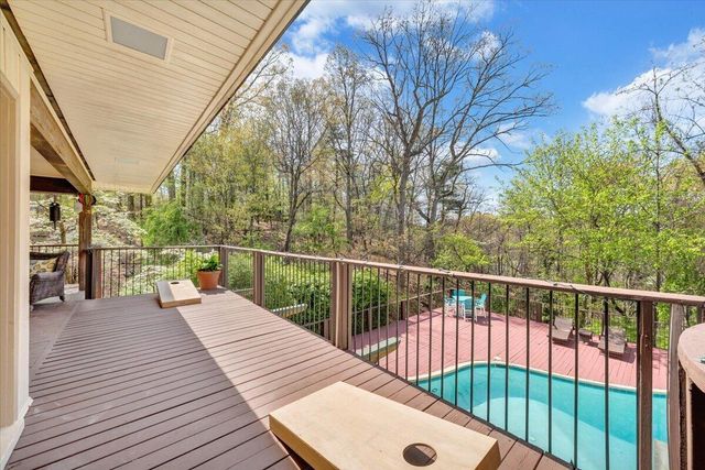 3244 Pineland RD, Roanoke, VA 24018