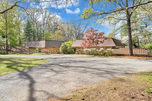 3244 Pineland RD, Roanoke, VA 24018