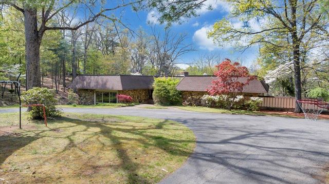 3244 Pineland RD, Roanoke, VA 24018