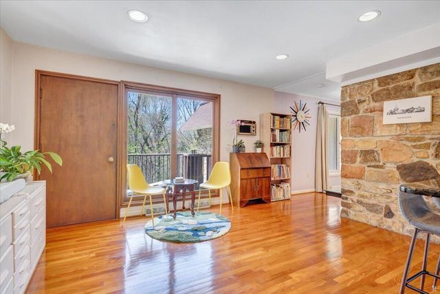 3244 Pineland RD, Roanoke, VA 24018