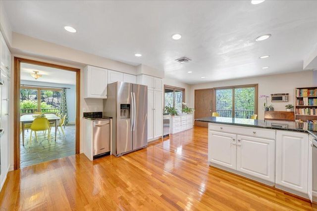 3244 Pineland RD, Roanoke, VA 24018