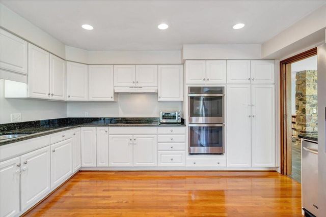 3244 Pineland RD, Roanoke, VA 24018