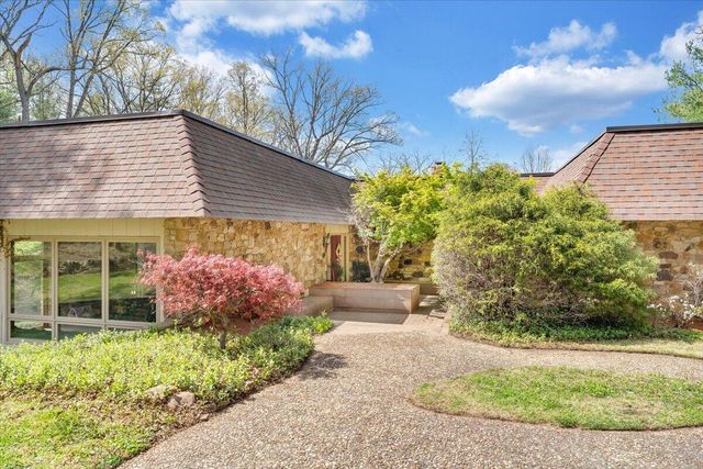 3244 Pineland RD, Roanoke, VA 24018