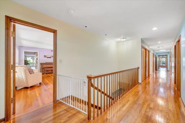 3244 Pineland RD, Roanoke, VA 24018