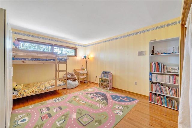 3244 Pineland RD, Roanoke, VA 24018