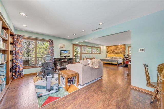 3244 Pineland RD, Roanoke, VA 24018