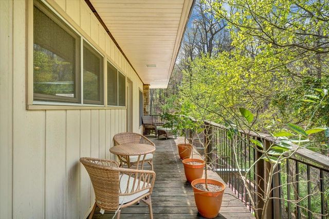 3244 Pineland RD, Roanoke, VA 24018