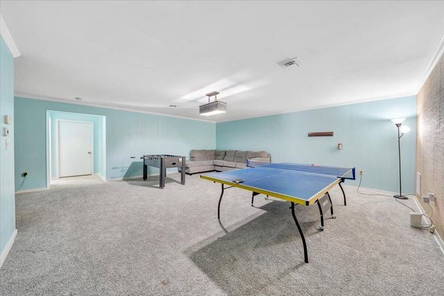 3244 Pineland RD, Roanoke, VA 24018