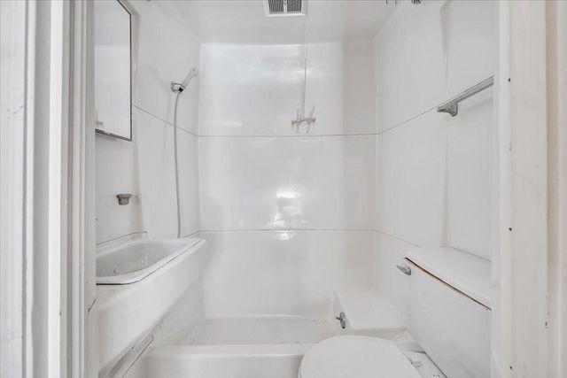 3244 Pineland RD, Roanoke, VA 24018