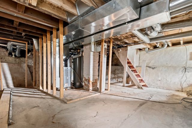 1722 Charles Street, Rockford, IL 61104