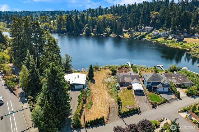 13059 SE 76th Street, Newcastle, WA 98056