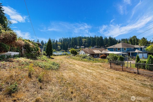 13059 SE 76th Street, Newcastle, WA 98056