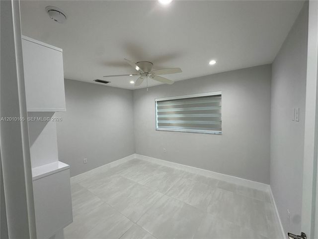 9275 SW 67th St, Miami, FL 33173