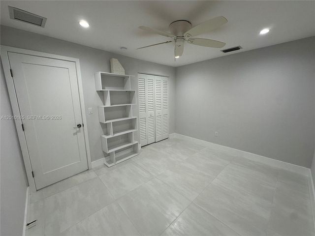 9275 SW 67th St, Miami, FL 33173