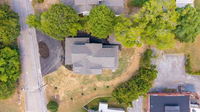 12 N Seminole Drive, Chattanooga, TN 37411