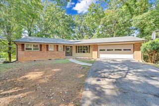 3727 Kentland DR, Roanoke, VA 24018