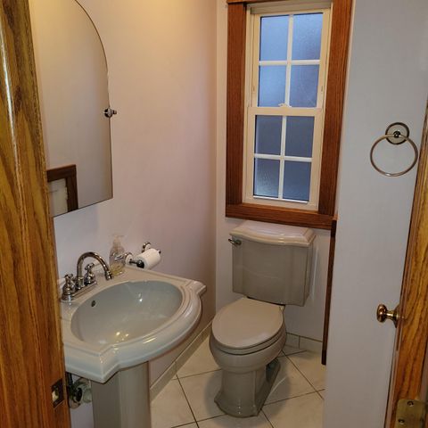 1423 Lake Avenue, Whiting, IN 46394