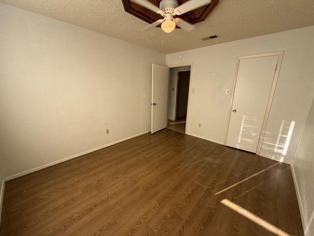 7407 Waco Avenue, C, Lubbock, TX 79423