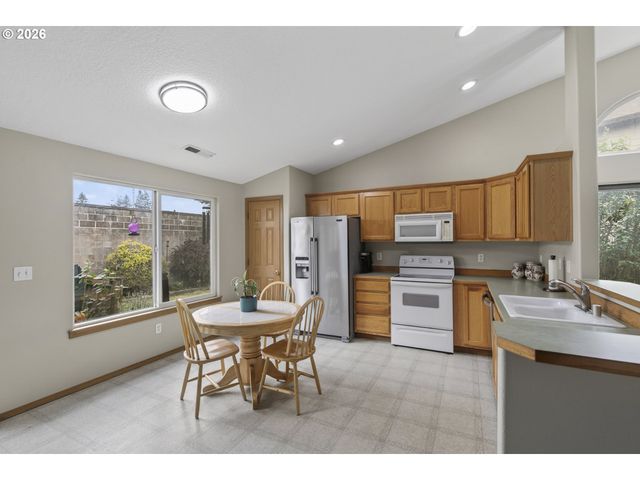16514 Ne 67TH St, Vancouver, WA 98682