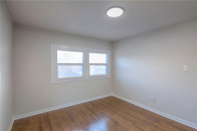 9504 E 13th Street S, Independence, MO 64052