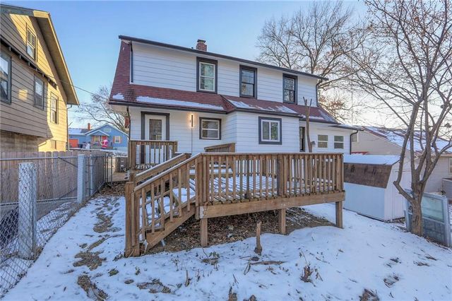 9504 E 13th Street S, Independence, MO 64052