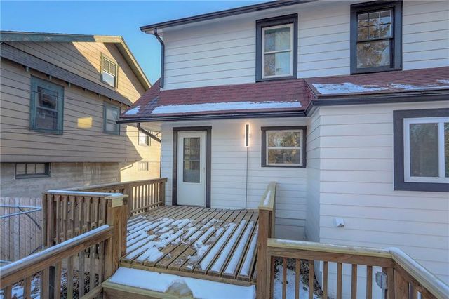 9504 E 13th Street S, Independence, MO 64052