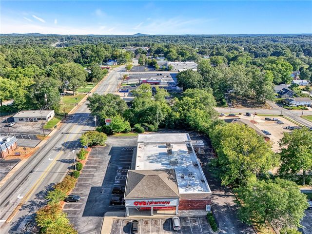 220 Hampton Avenue, Pickens, SC 29671