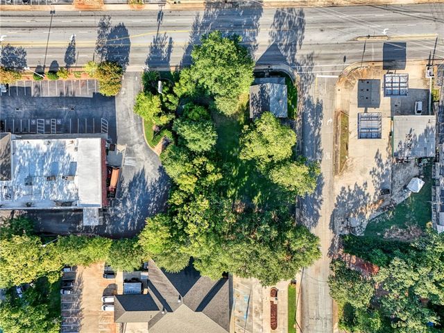 220 Hampton Avenue, Pickens, SC 29671