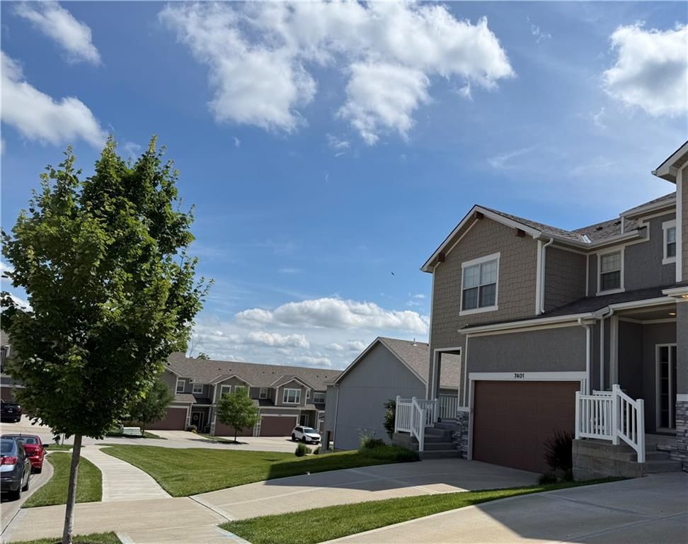 7401 Aaron Street, Parkville, MO 64152