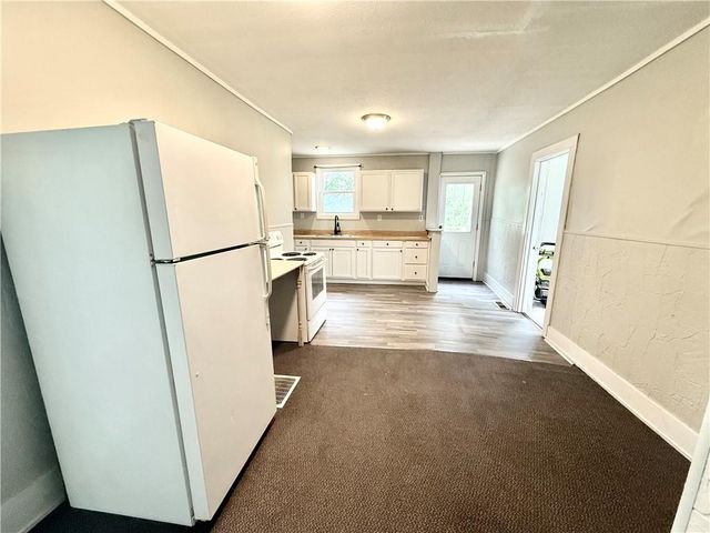 315 W THOMPSON Street, Maryville, MO 64468