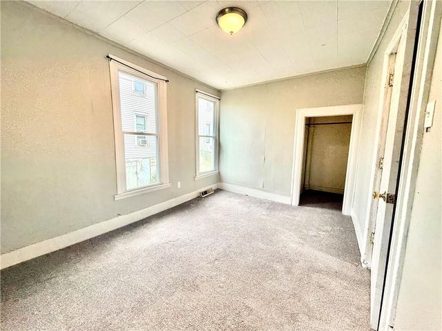 315 W THOMPSON Street, Maryville, MO 64468