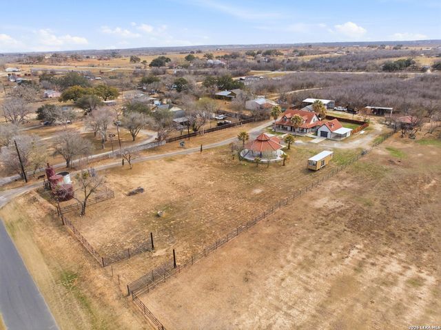 5608 Curran, Von Ormy, TX 78073