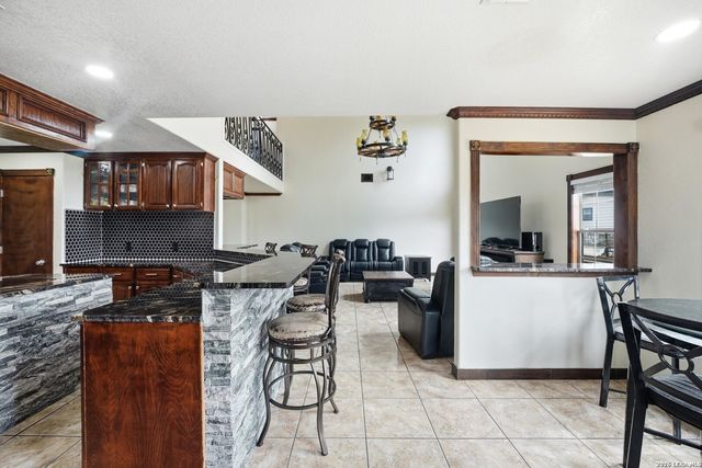 5608 Curran, Von Ormy, TX 78073