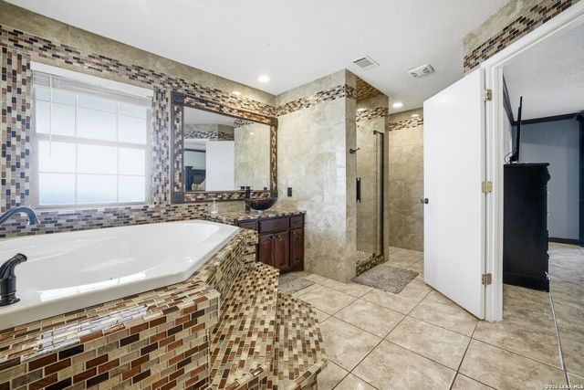 5608 Curran, Von Ormy, TX 78073