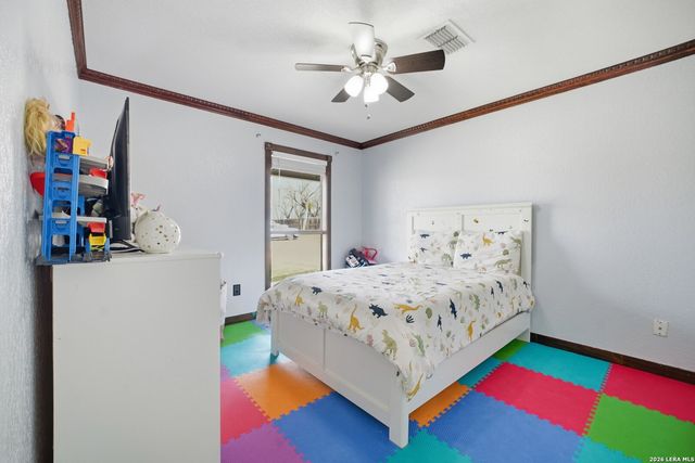 5608 Curran, Von Ormy, TX 78073