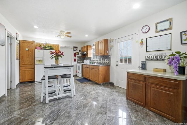 5608 Curran, Von Ormy, TX 78073