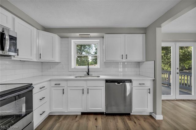 8742 Usher Road, Olmsted Twp, OH 44138