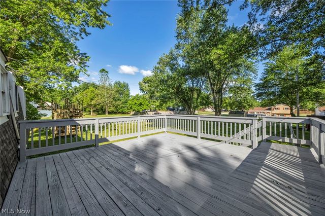 8742 Usher Road, Olmsted Twp, OH 44138