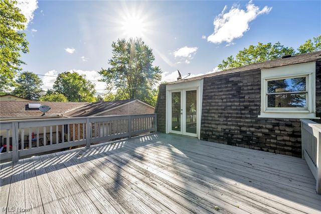 8742 Usher Road, Olmsted Twp, OH 44138