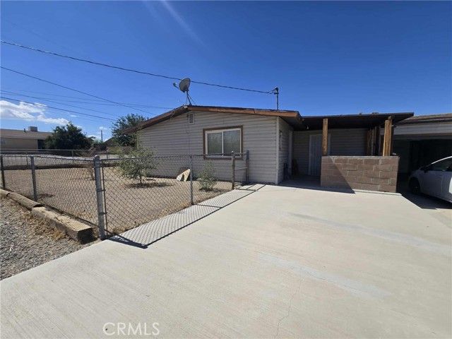 1901 Vineyard, Barstow, CA 92311