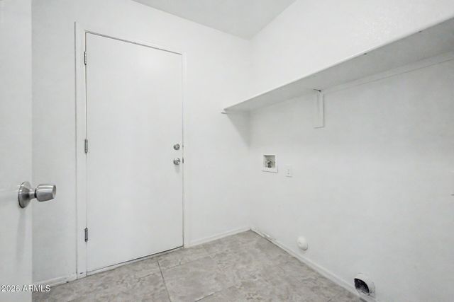 3900 E TREMAINE Avenue, Gilbert, AZ 85234