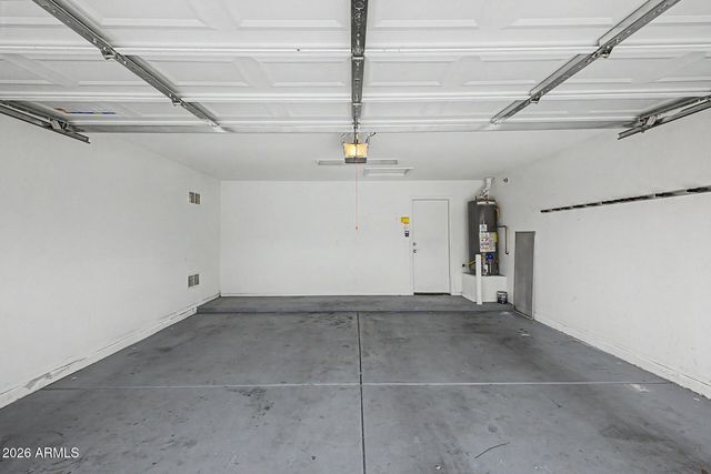 3900 E TREMAINE Avenue, Gilbert, AZ 85234