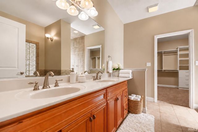 23720 Ashton Court, Elkhart, IN 46517