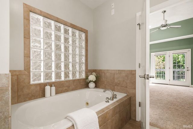 23720 Ashton Court, Elkhart, IN 46517