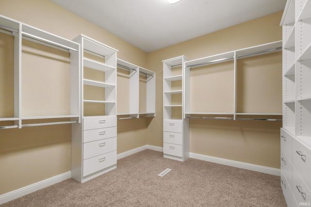 23720 Ashton Court, Elkhart, IN 46517