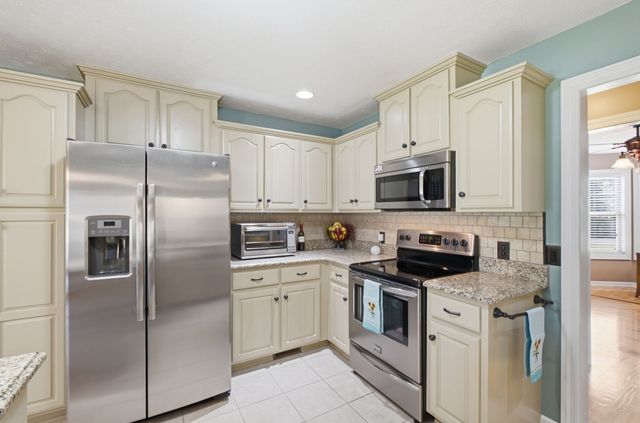 128 Deshea Creek Rd, Gallatin, TN 37066