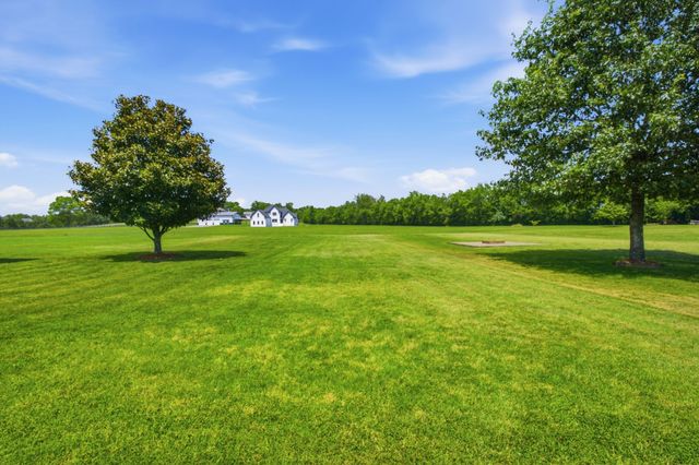 128 Deshea Creek Rd, Gallatin, TN 37066